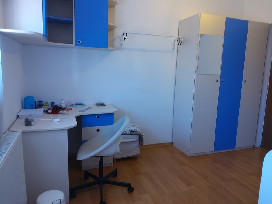 Apartament la mansarda  cu 3 camere complet utilat și mobilat