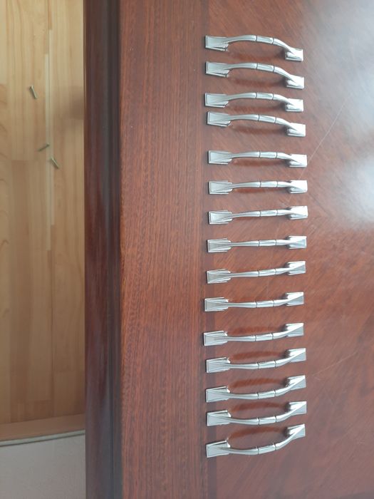 Ручки для шкафов