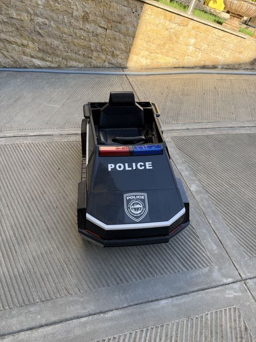 Cybertruck de Politie