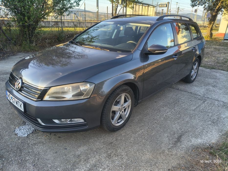 Vând Volkswagen Passsat B7 1.6TDI