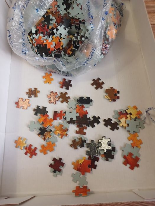 Продам пазлы. 1000 пазлов.