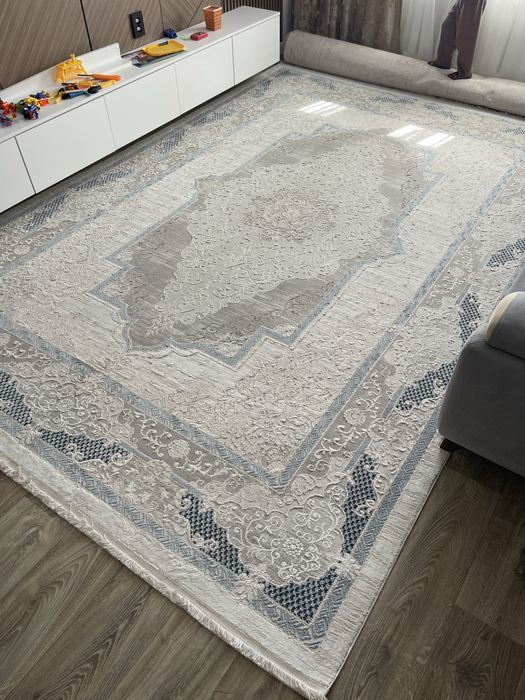 Продается палас, размер : 3,50х2,40