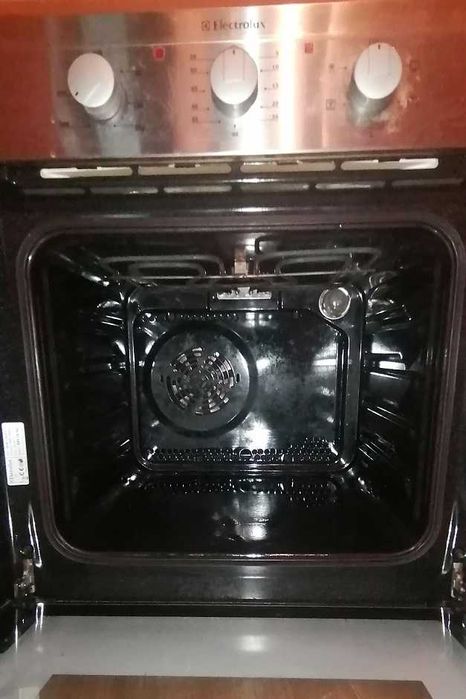Фурна за вграждане Electrolux