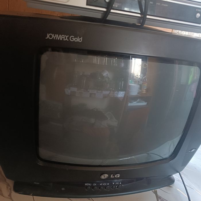 Продам телевизор в хорошем состоянии