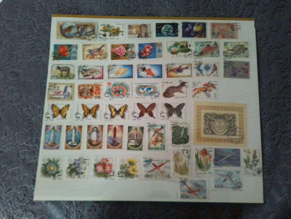 540 броя пощенски марки