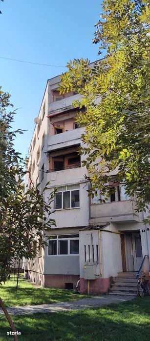ap. 3 cam MVI str. Gladiolei 6 et 4 , 2 bai , 820 Eu/ mp