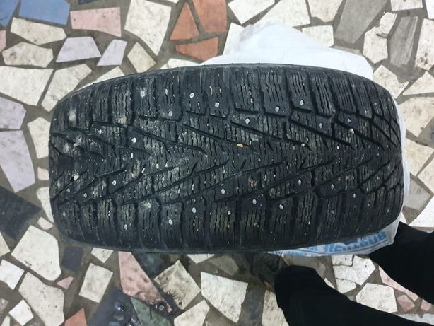 Nokian 255 50 r20