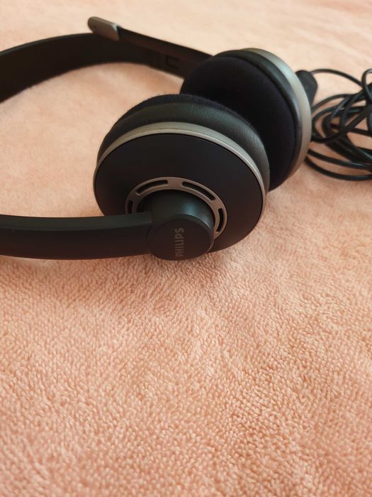 Продам оригинальные наушники Philips SHM7410