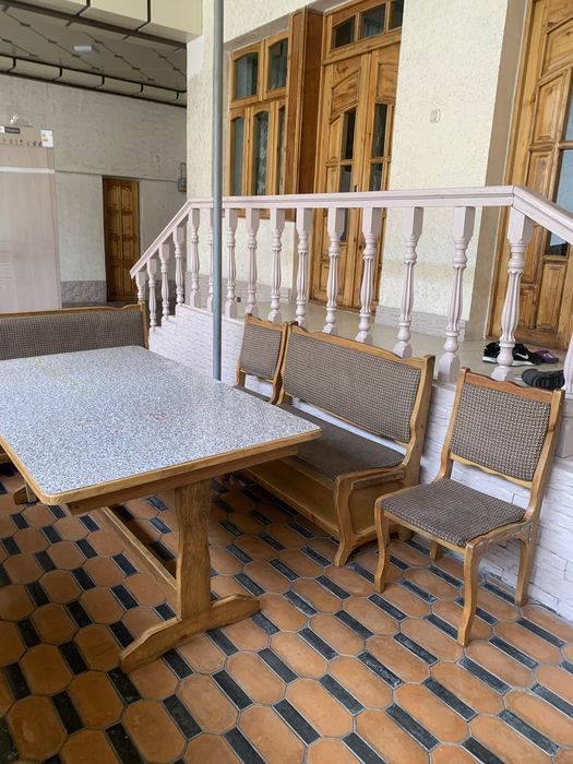 Кухонный уголок сотилади