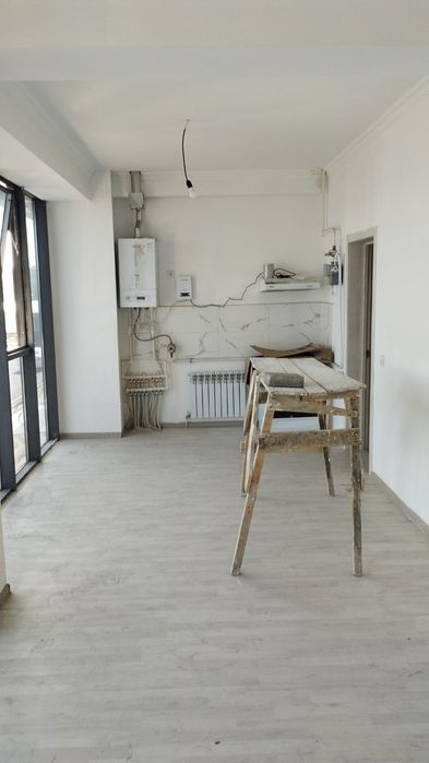 Срочно сотилади 4-хонали, 118 кв.м, Янгихаётда