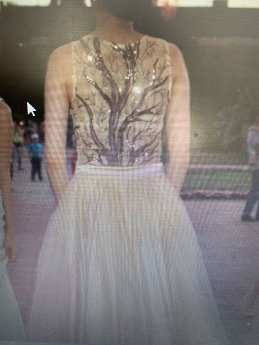 Продается красивое вечернее платье