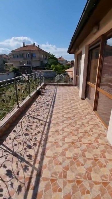 Дава се под наем Къща в Бургас, Ветрен - 60 кв.м за 400 € - Снимка #3