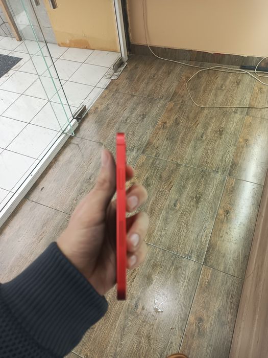 Iphone 12 64tali sostyana 10/8 karobka dokument 220$ yana kelishamza