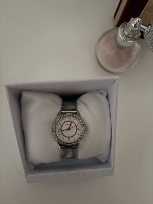 Ceas guess  stare foarte buna