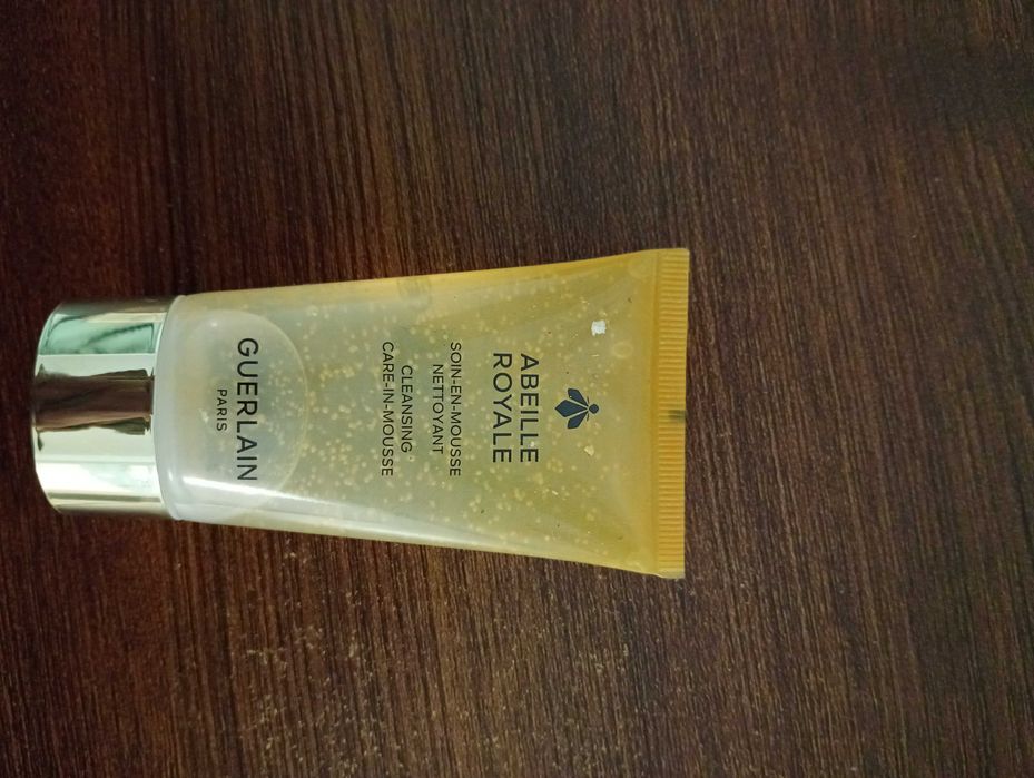 Abeile royale cleansing cleansing in mousse