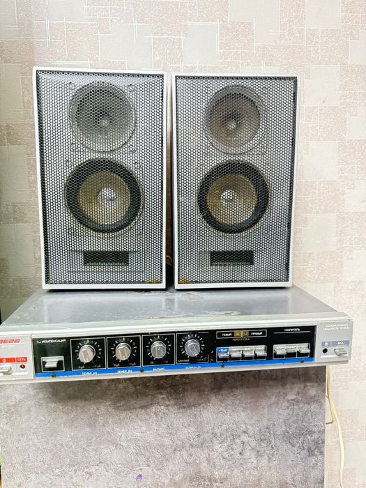 Усилитель "Вега", колонки "Комета"