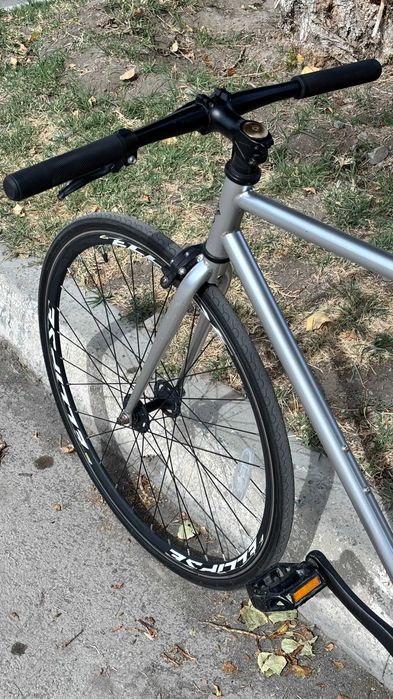 Велосипед фикс Bearbike Prague 4.0