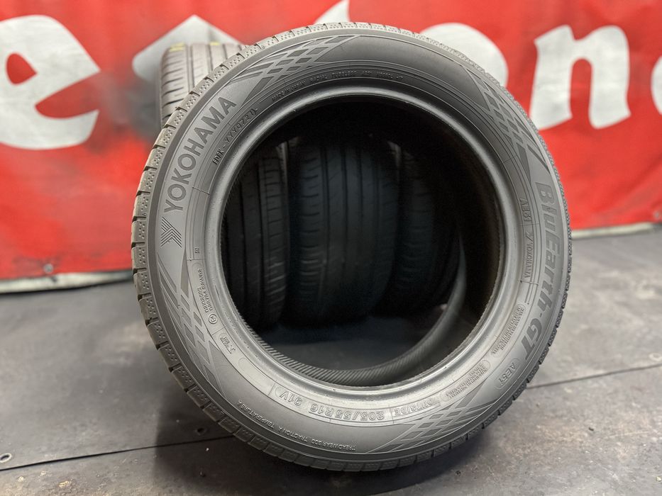 205 55 16, Летни гуми, Yokohama BluEarth-GT, 4 броя