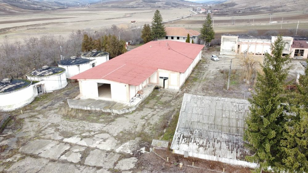 Teren si construcții Podu Turcului