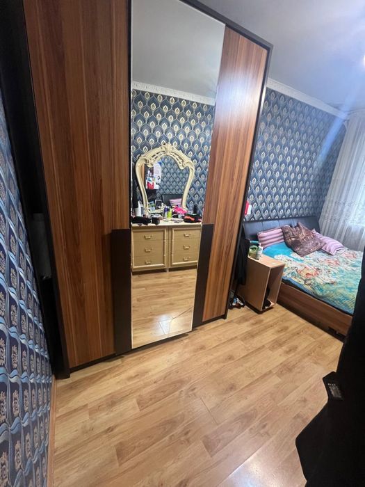 Диваны в среднем состояний