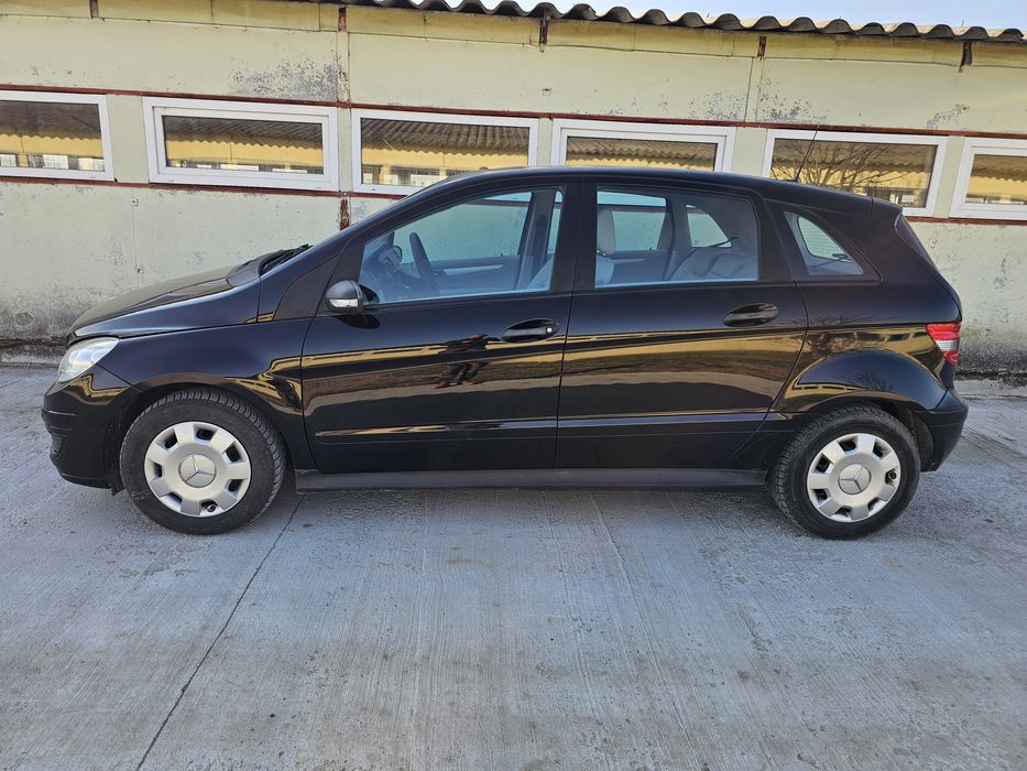 Vand Mercedes B Klasse Germania  2007 1.7 benzină , cutie automată