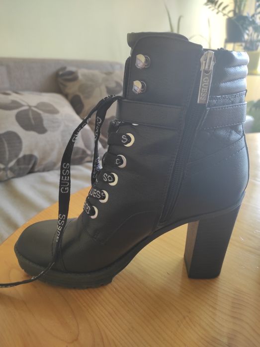 Guess,кожени боти