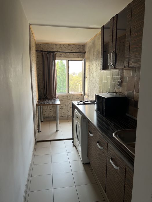 vand garsoniera zona lacul tei , strada aromei