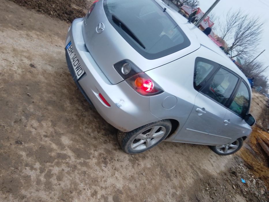 Vand Mazda 3 16 benzină