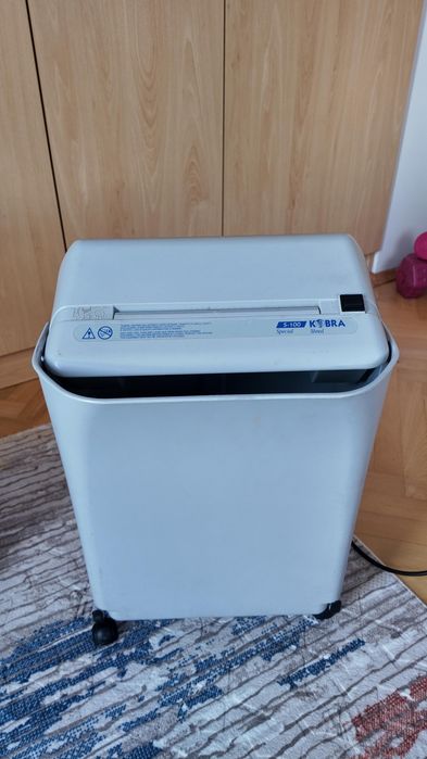 Машина за унищожаване на документи