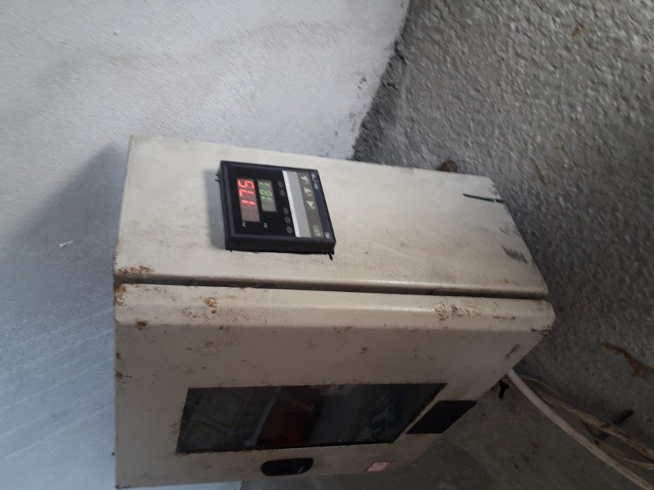 Dispozitiv extruder folie.