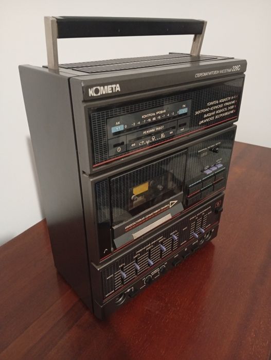 Casetofon Kometa  Rusesc