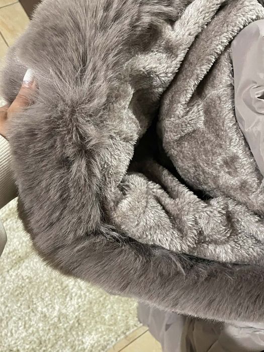 Дамско бежово яке