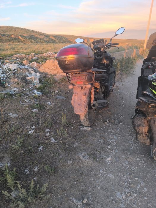 Продам скутер танк 180 куб