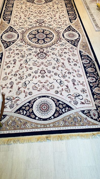 Ковер б/у в отличном состоянии