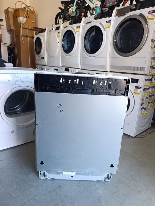 Съдомиялна SIEMENS за Пълно вграждане