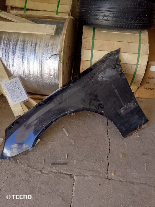 Продам передние крылья