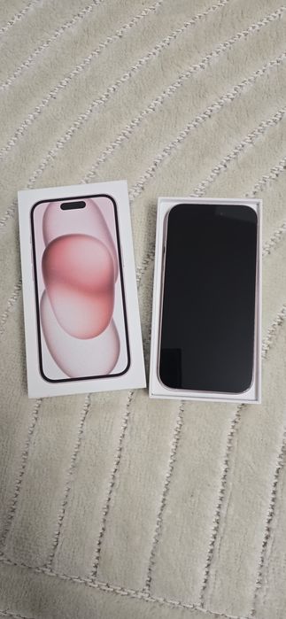 Iphone 15  roz 256 GB