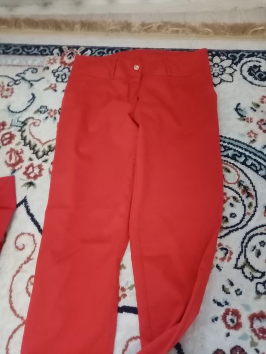 Продам разную женскую одежду