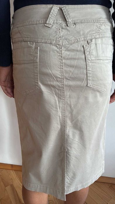 Бежева дамска спортна пола Kensol