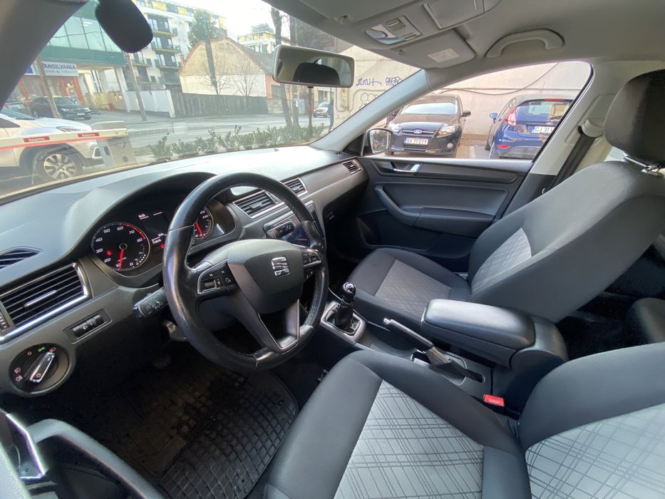 ÎNCHIRIEZ SEAT TOLEDO 2019 (cu aer conditionat)