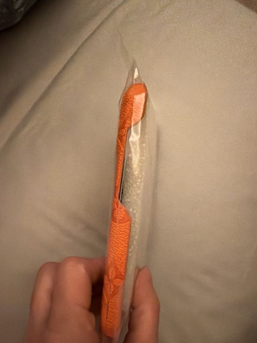 Чехол на айфон 17 PRO