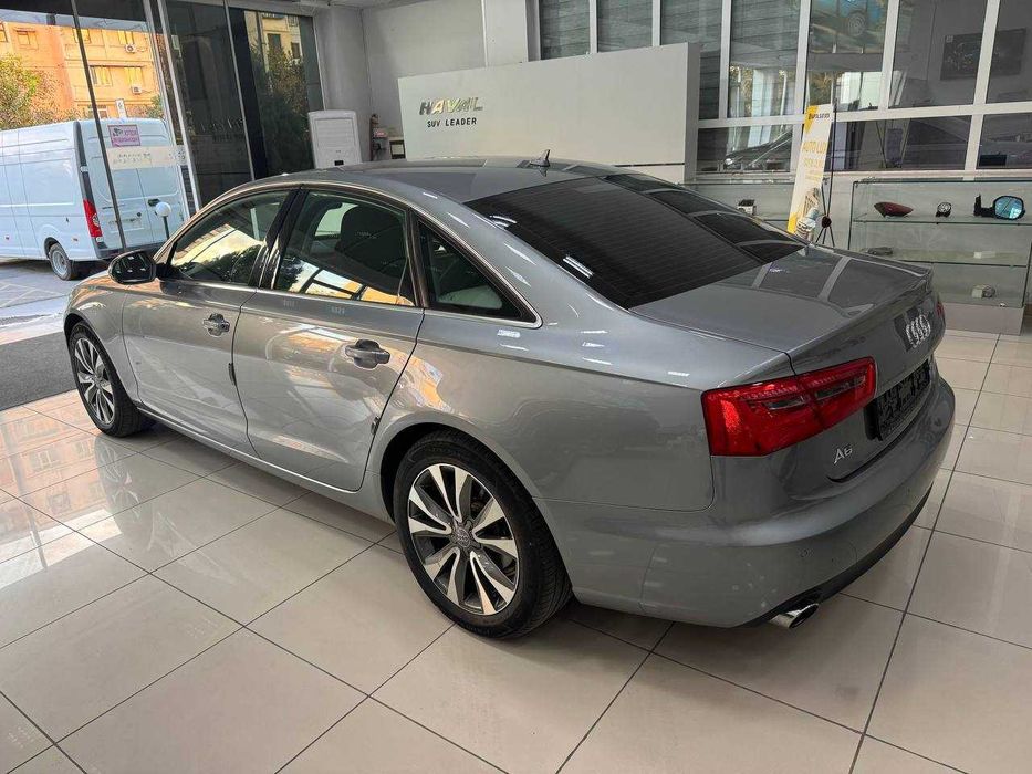 AUDI A6, 2011 года выпуска