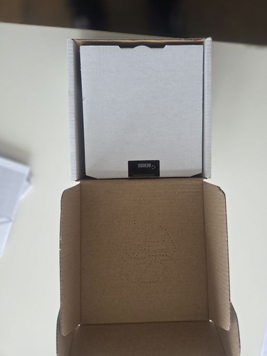 Стаен термостат Rehau NEA SMART 2.0, черен