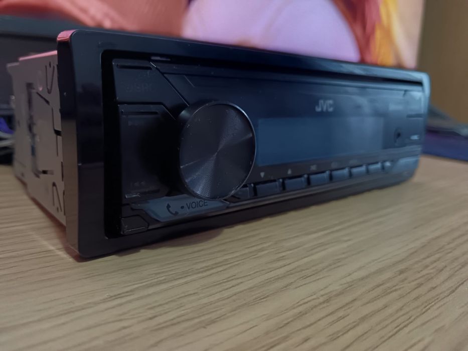 Casetofon auto JVC.