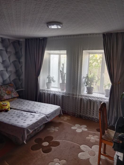 Продам дом и времянку в городе