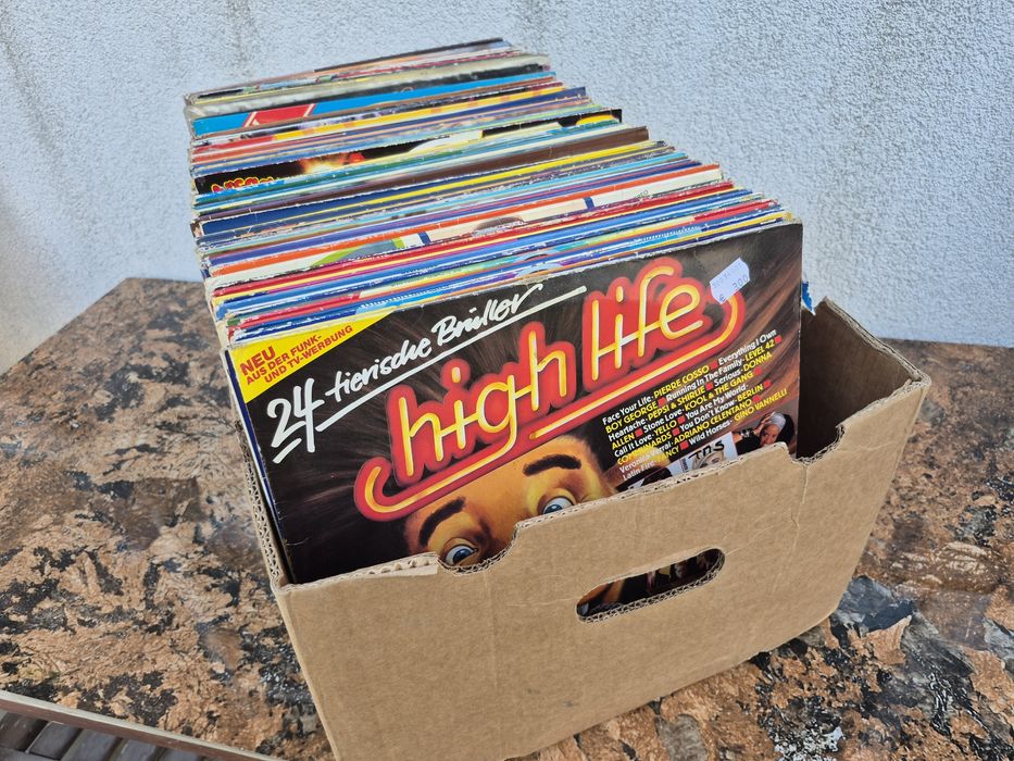 Vând Lot 150 Discuri Vinil colectie muzica usoara straina