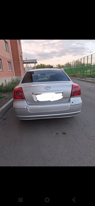 Продам  автомобиль  тайотта авенсис  2004