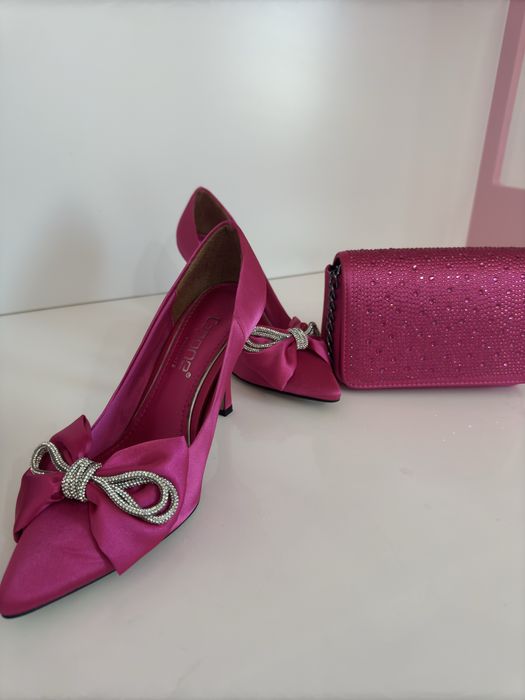 Токчета и чанта фуксия чисто нови