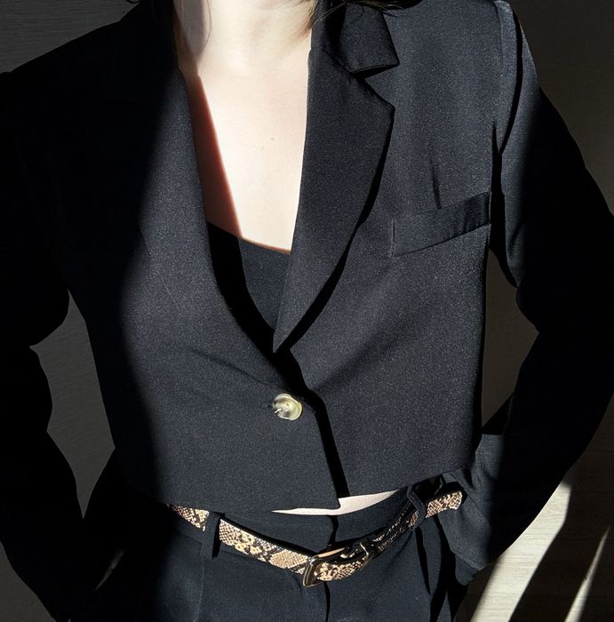 Черный укороченный пиджак