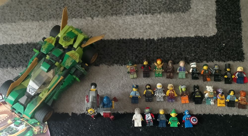 Vând schimb lego Ninjago